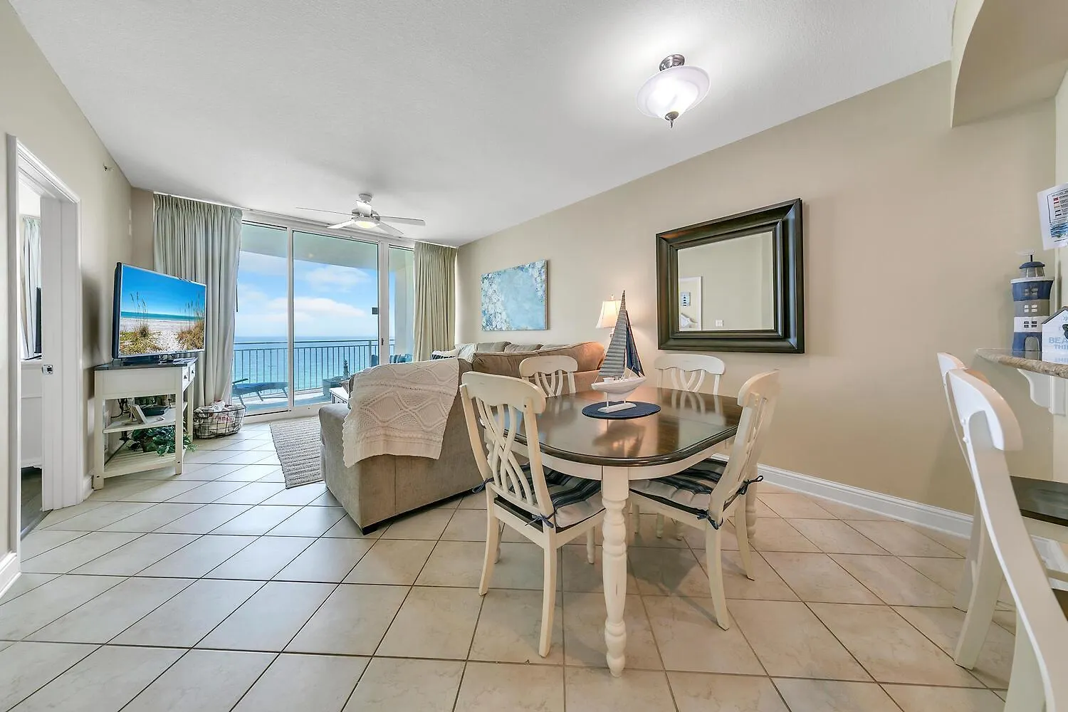 Aqua Resort 906 By Emerald Coast Retreats Panama City Beach Holiday home