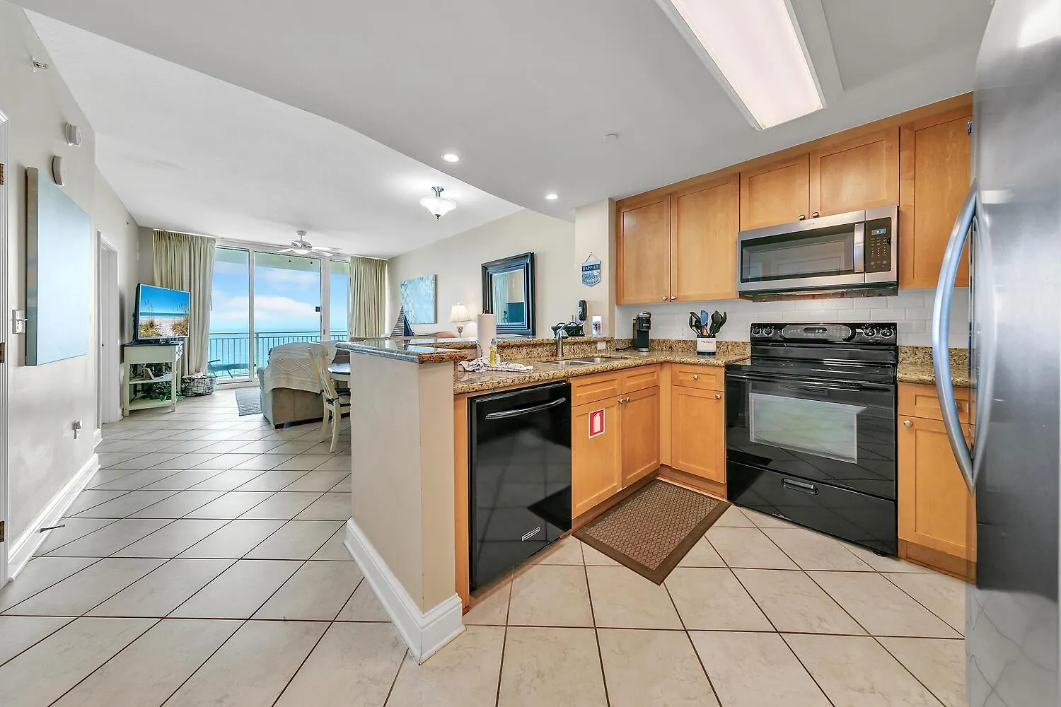 Aqua Resort 906 By Emerald Coast Retreats Panama City Beach