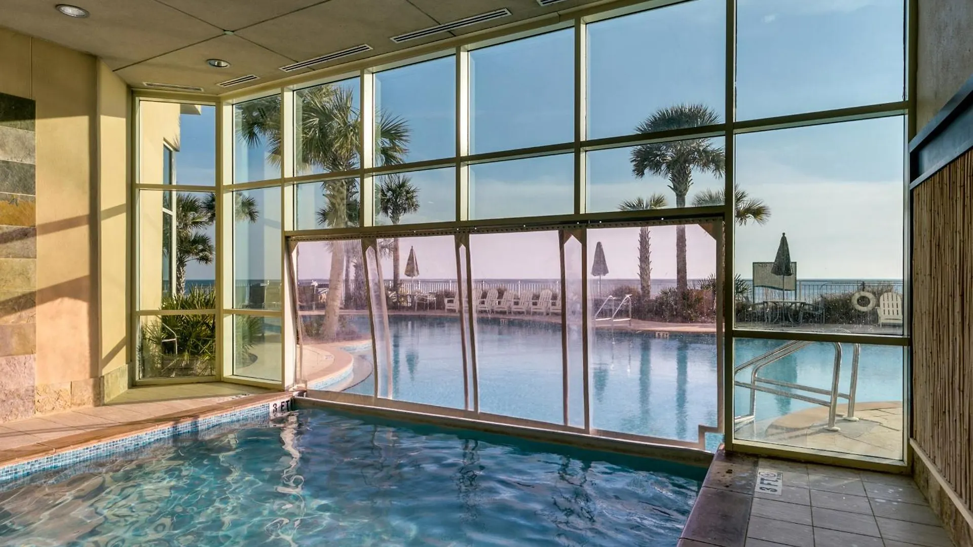 Aqua Resort 906 By Emerald Coast Retreats Panama City Beach 0*,